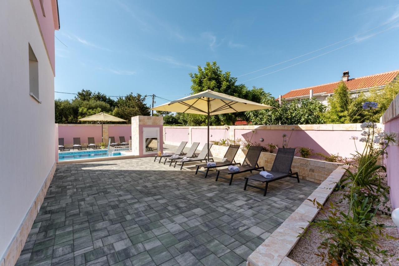 Apartman Laura Vir Exterior foto