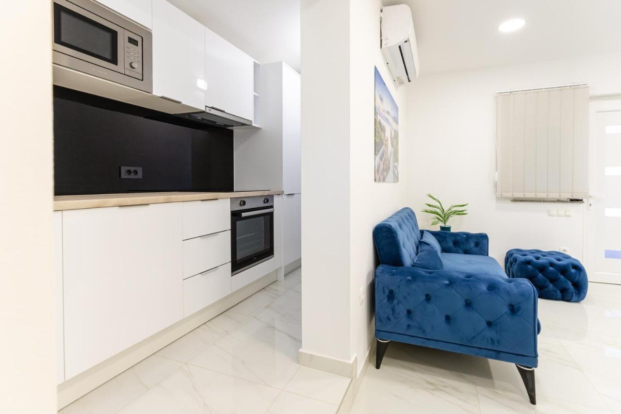 Apartman Laura Vir Exterior foto