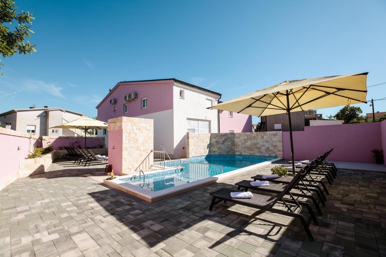 Apartman Laura Vir Exterior foto