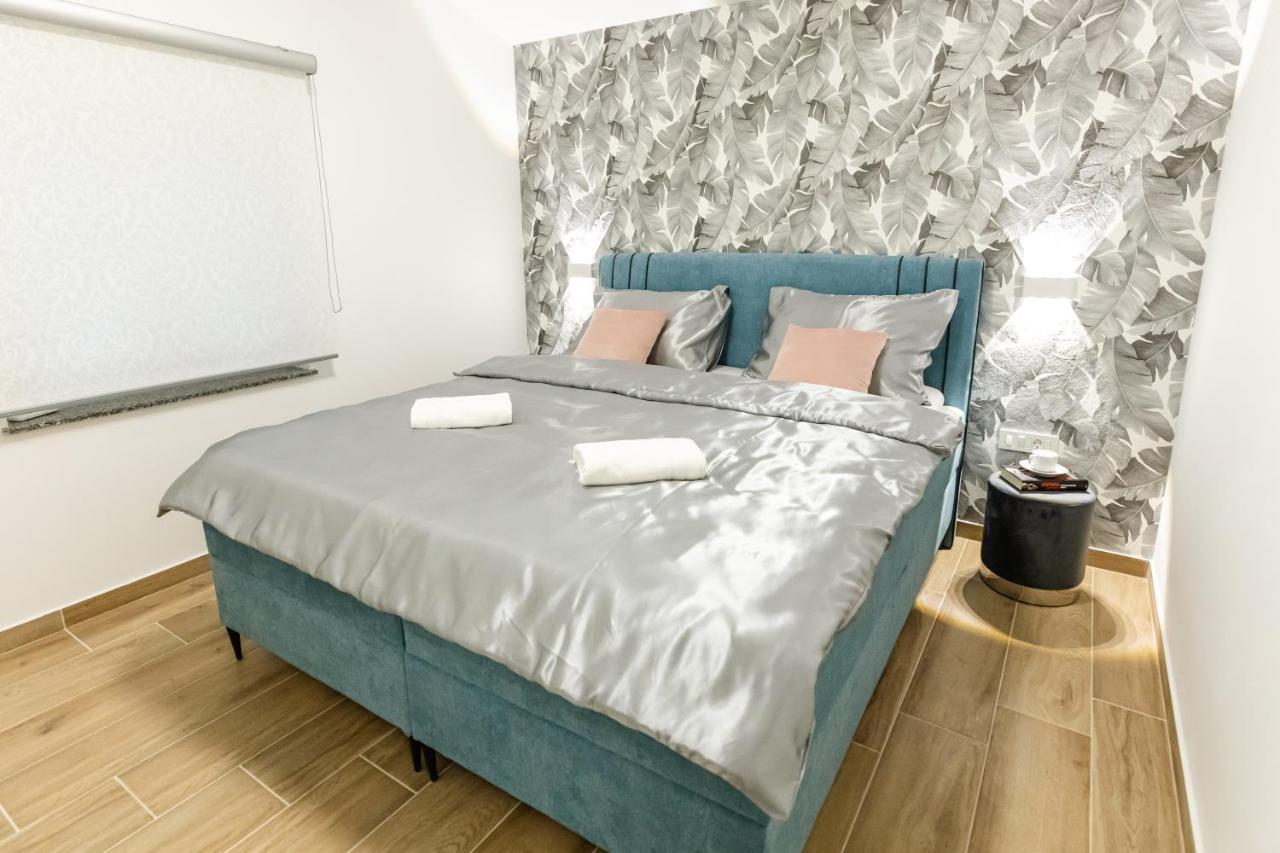 Apartman Laura Vir Exterior foto