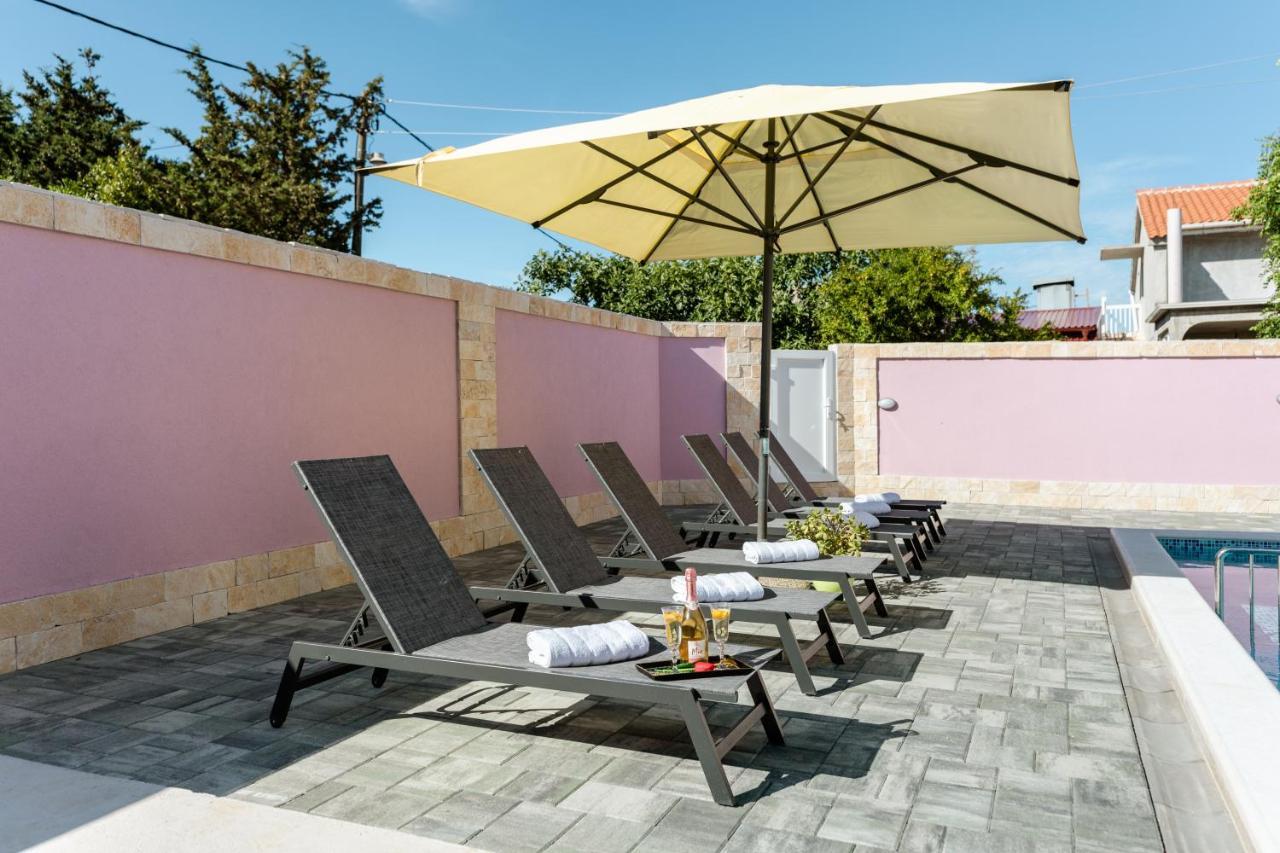 Apartman Laura Vir Exterior foto