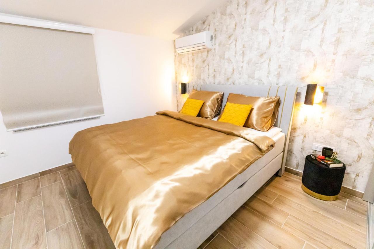 Apartman Laura Vir Exterior foto