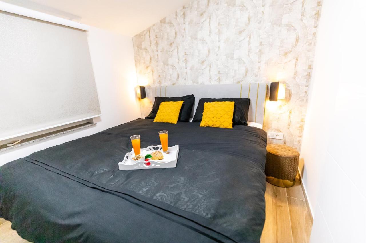 Apartman Laura Vir Exterior foto