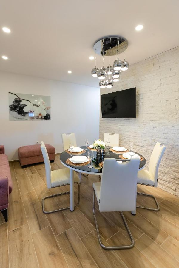 Apartman Laura Vir Exterior foto